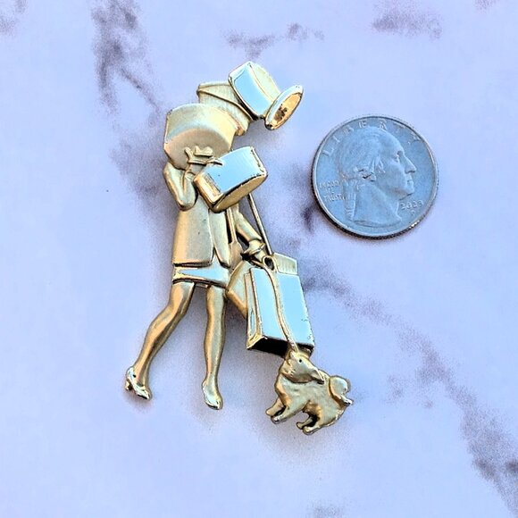 Christmas Brooch High Heeled Lady Struggles w Dog & Multiple Gift Boxes Vintage - Picture 8 of 8